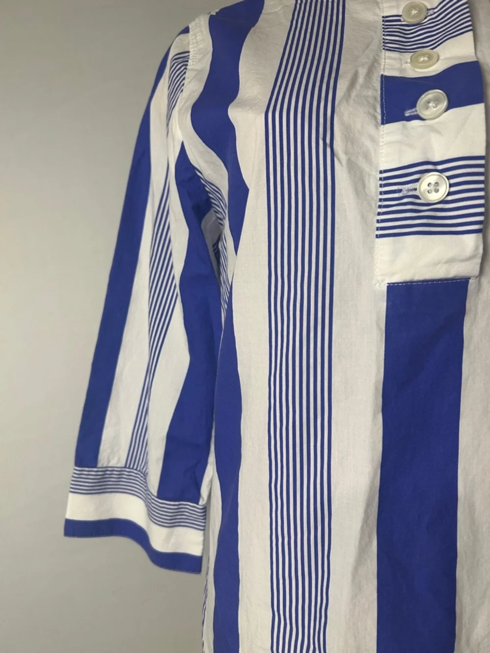 J CREW Top Woman’s Stripe Poplin 100%Cotton 1/4 Button Front 3/4 Sleeve SzXS